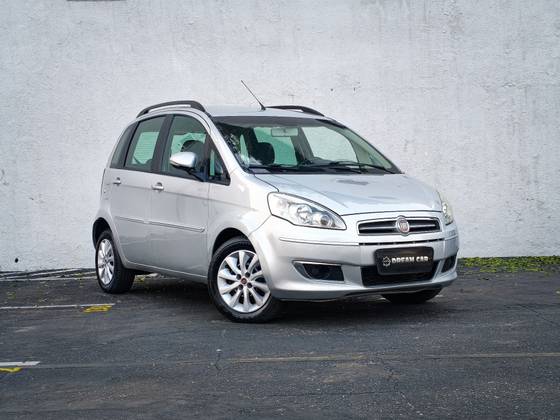 FIAT IDEA 1.4 MPI ATTRACTIVE 8V FLEX 4P MANUAL FIAT IDEA 1.4 MPI ATTRACTIVE 8V FLEX 4P MANUAL